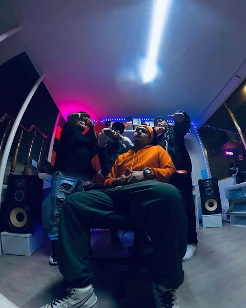 MUSIC MAFIA